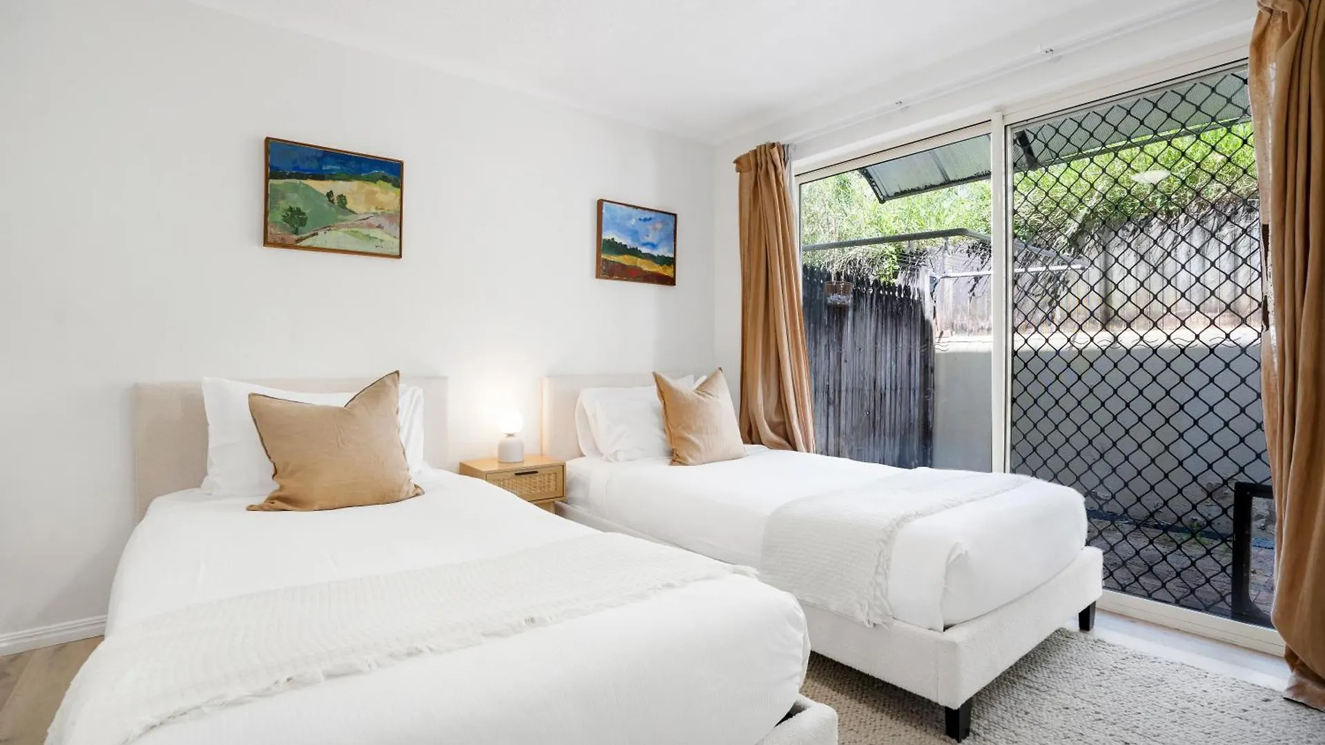 Highwater Haven - Ocean View Apartment. 300M To Beach. Pet Friendly 알렉산드라헤드랜드 오스트레일리아