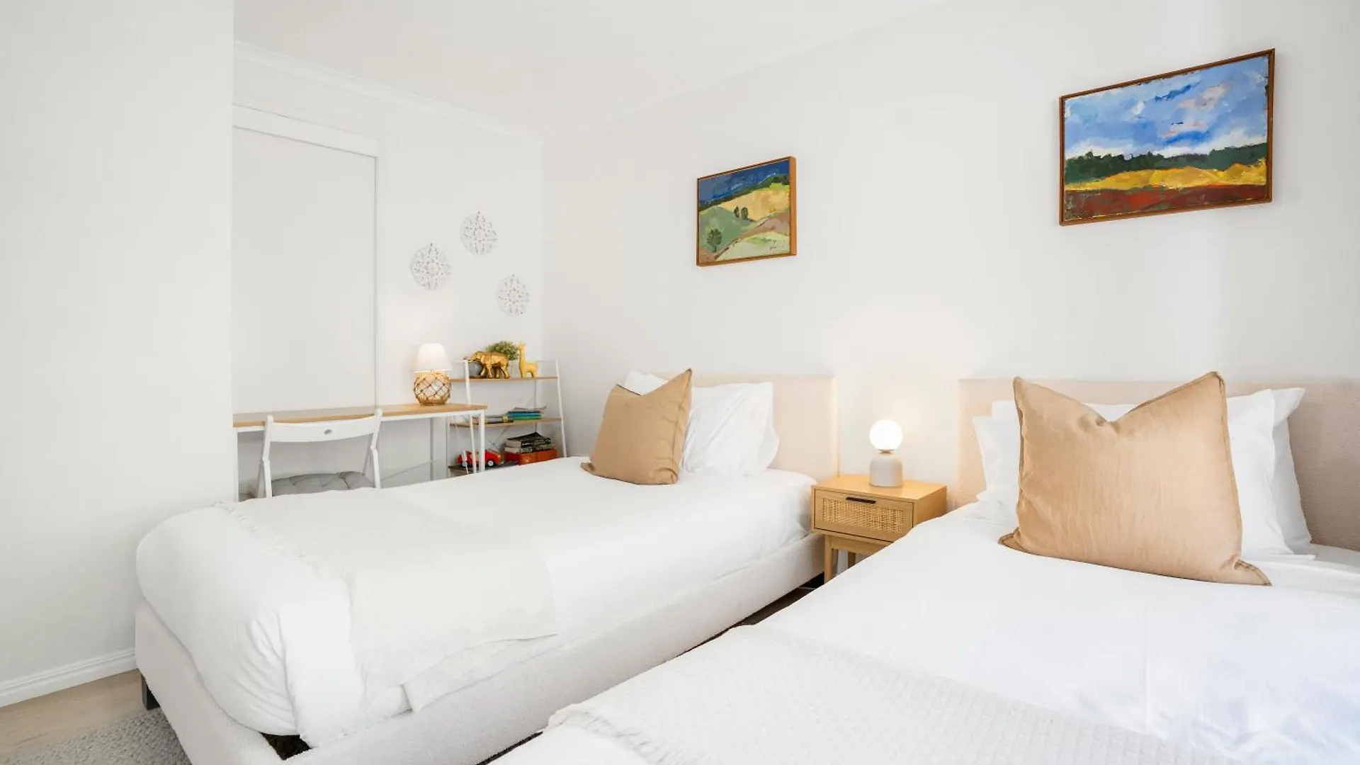 Highwater Haven - Ocean View Apartment. 300M To Beach. Pet Friendly 알렉산드라헤드랜드 오스트레일리아